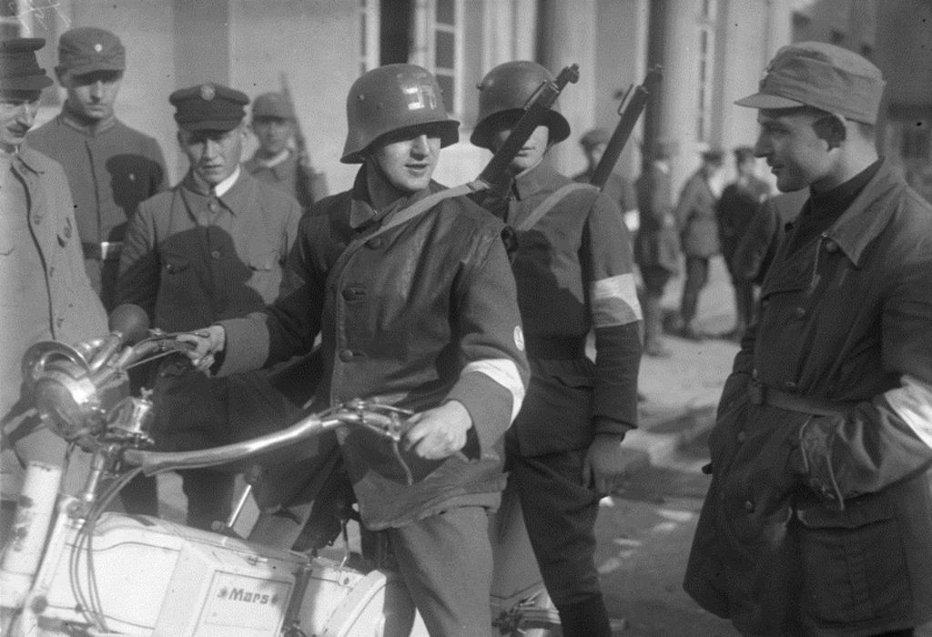 Foto: Vorbereitung des Hitler-Putsches, 1923
