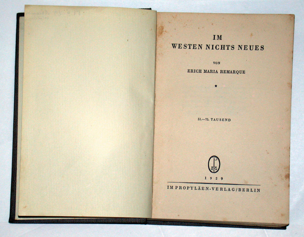 Buch: Remarque, Erich Maria "Im Westen Nichts Neues", 1929