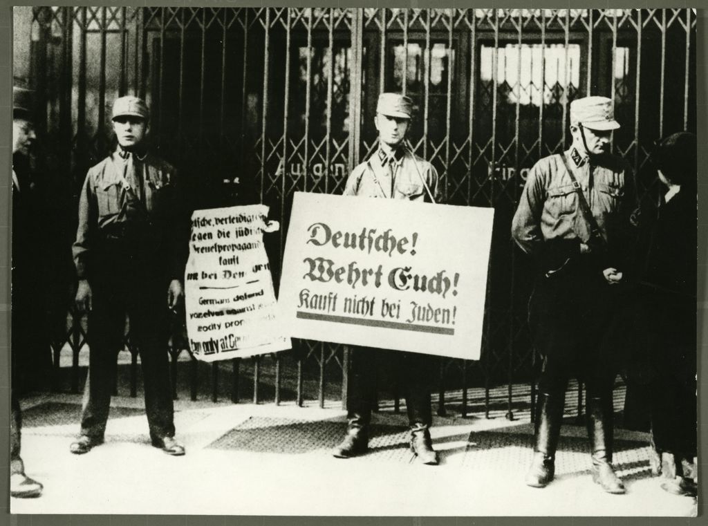 Foto: Boykott jüdischer Geschäfte, 1933