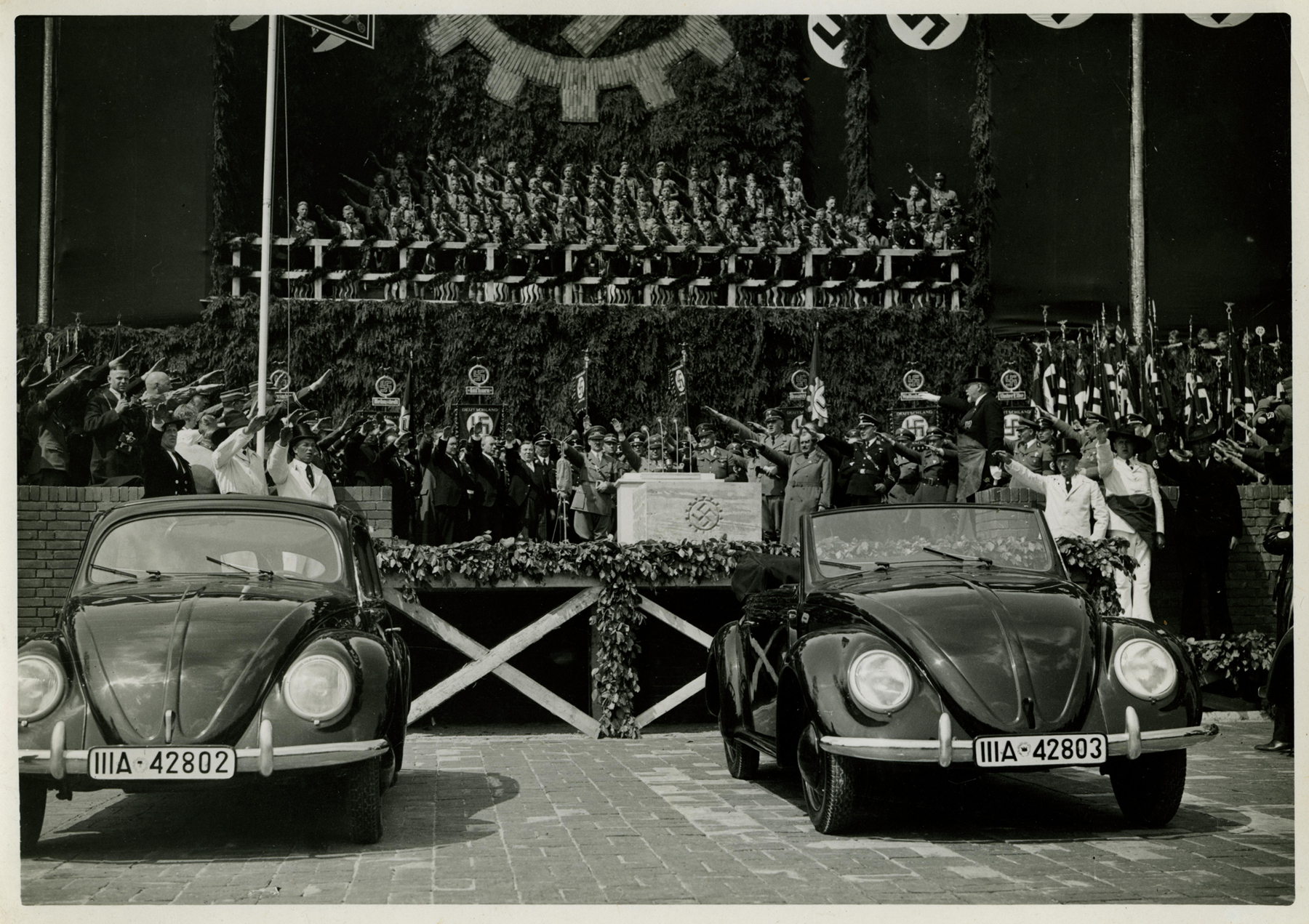 Foto: Grundsteinlegung für das Volkswagenwerk in Fallersleben, 1938