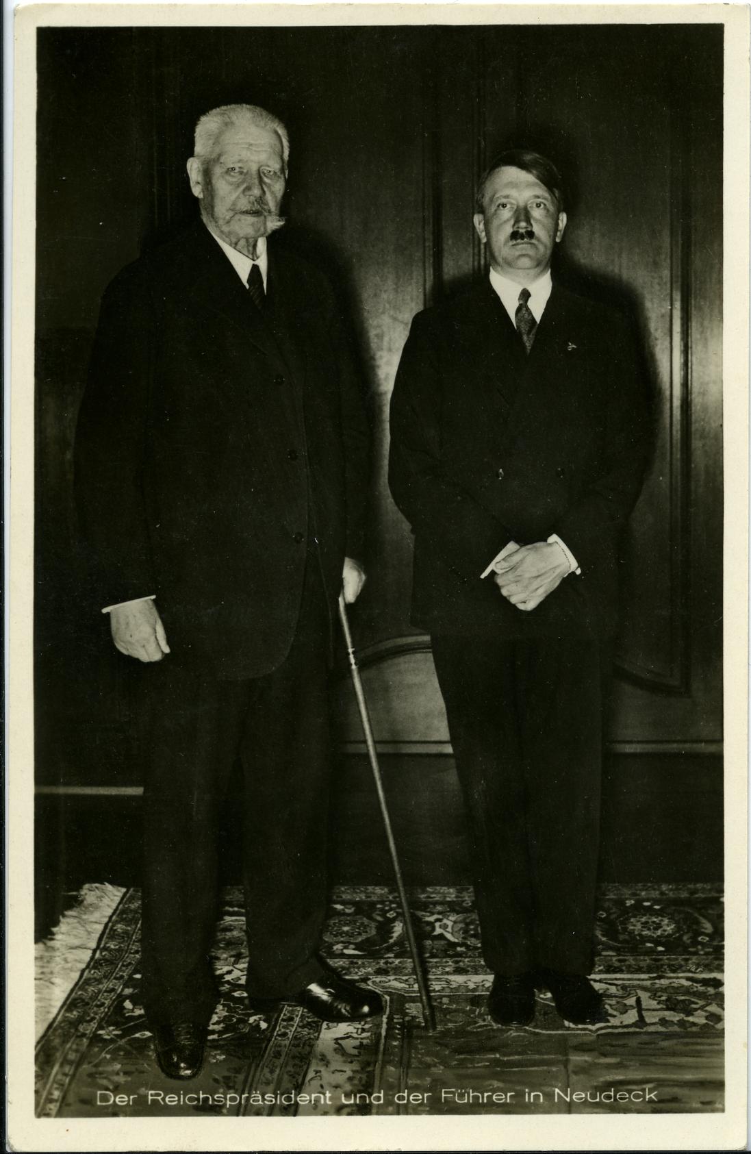 Foto: Paul von Hindenburg und Adolf Hitler, 1933