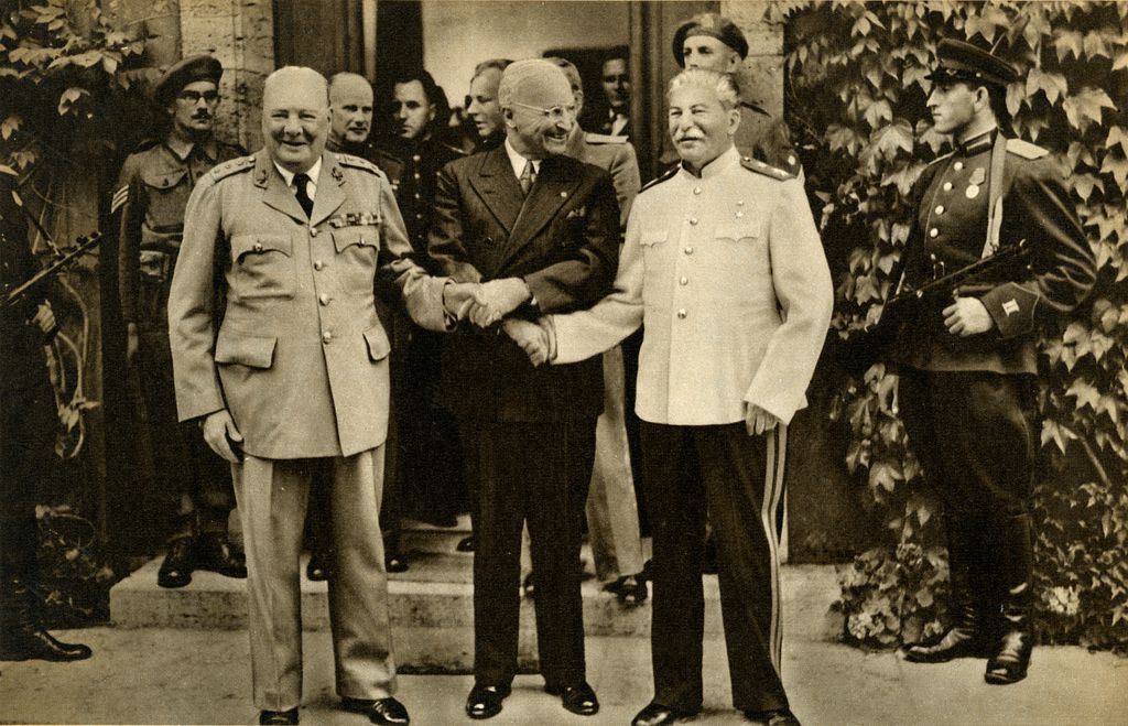Foto: Die "Großen Drei" auf der Potsdamer Konferenz, 1945