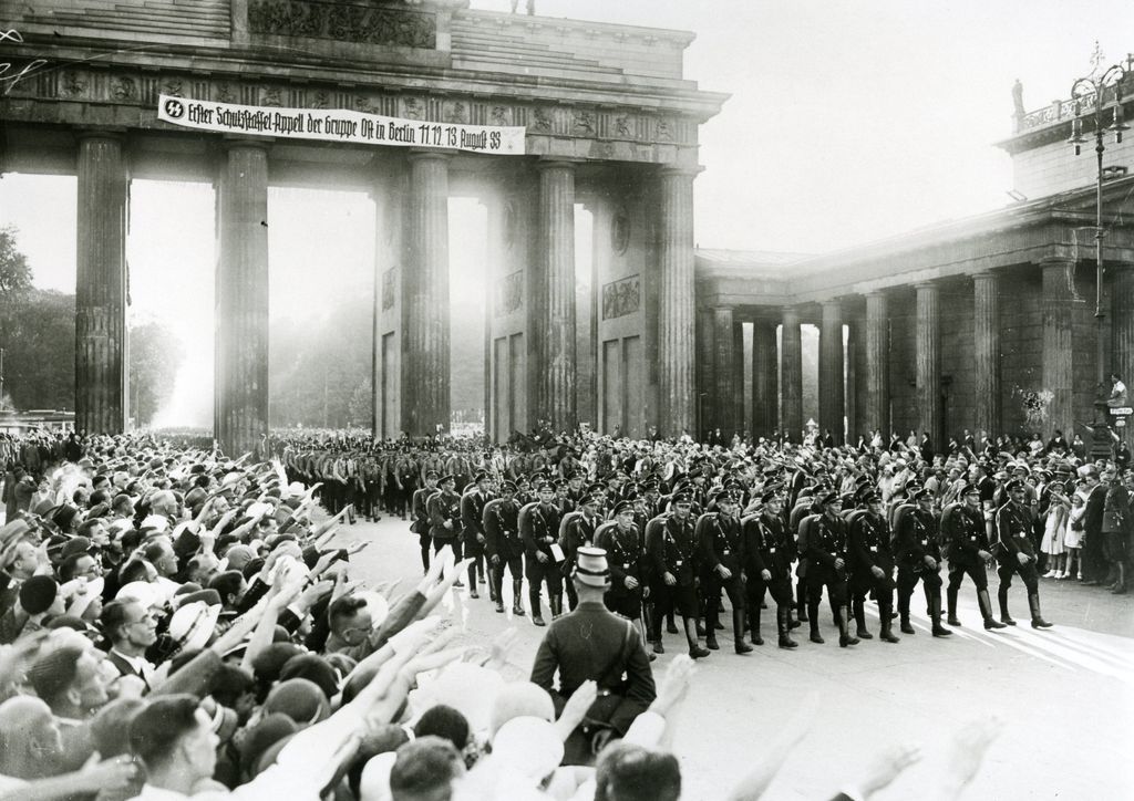 Foto: SS-Aufmarsch in Berlin, 1933