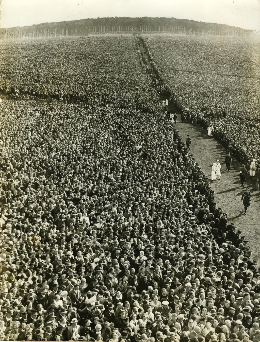 Exponat: Foto: Erntedankfest auf dem Bückeberg, 1935