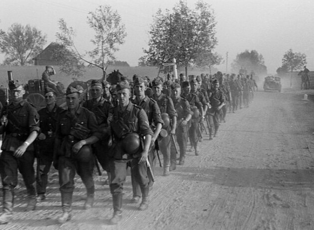 Foto: Vormarsch bei Bialystok, 1941