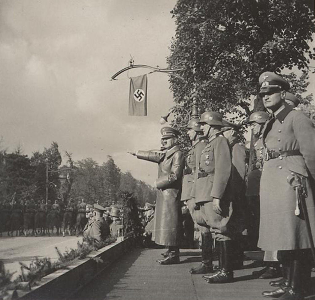 Foto: Parade der Wehrmacht in Warschau, 1939
