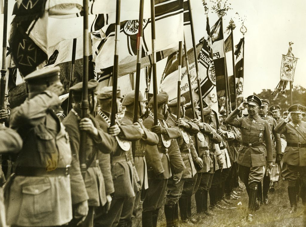 Foto: Wilhelm von Preußen beim Stahlhelmtreffen in Wittenberge, 1933