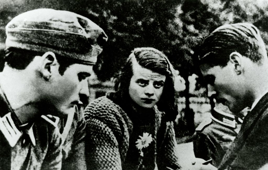 Exponat: Foto: Mitglieder der "Weißen Rose", 1942