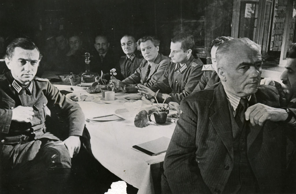 Exponat: Photo: 14. Tagung des Nationalkomitees "Freies Deutschland", 1944