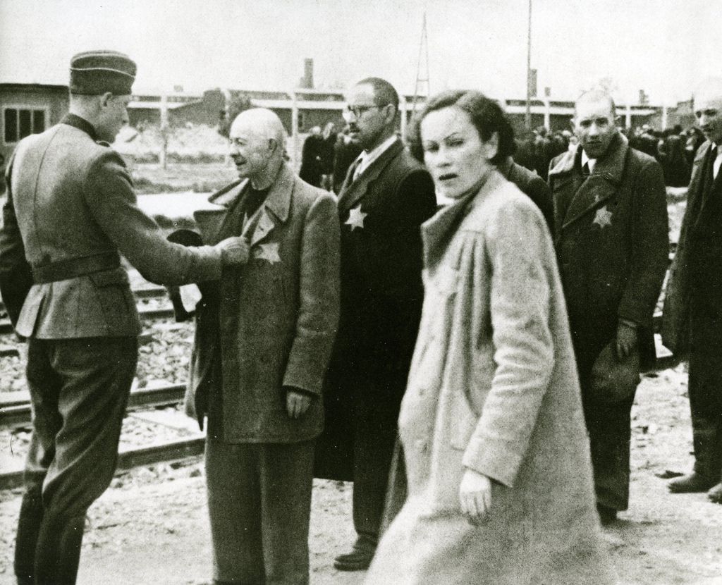 Exponat: Foto: "Selektion" an der Rampe von Auschwitz, Mai/Juni 1944