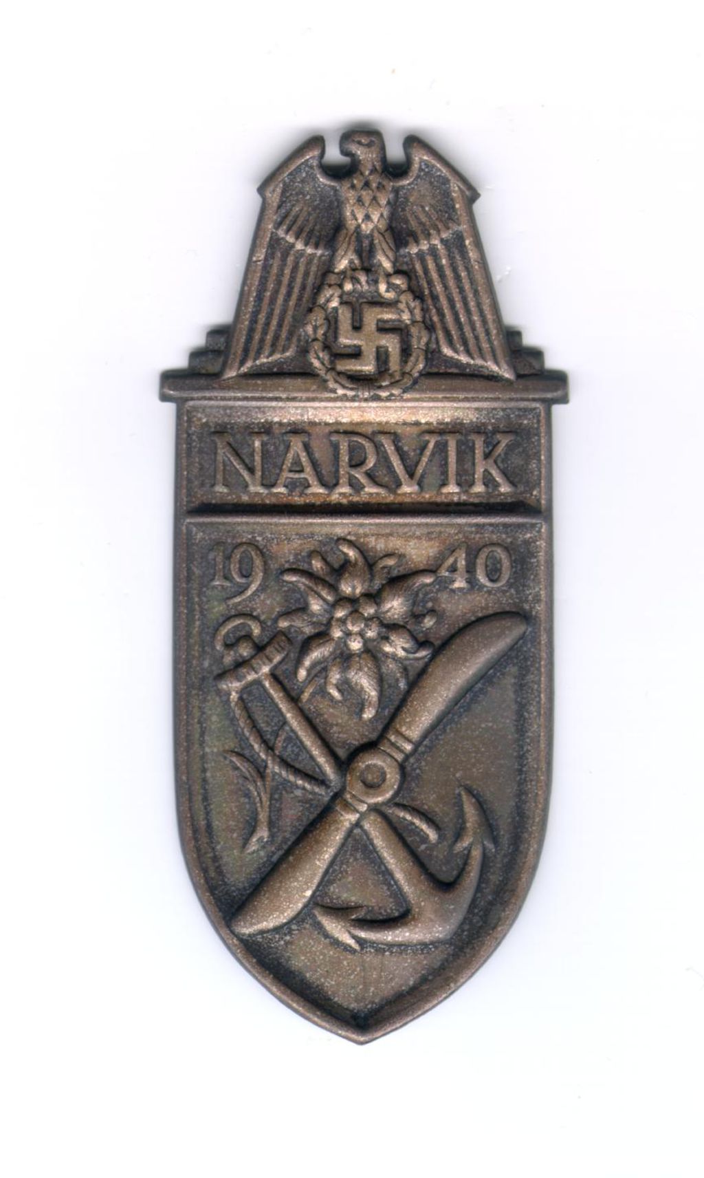 Exponat: Abzeichen: Narvik-Schild, 1940