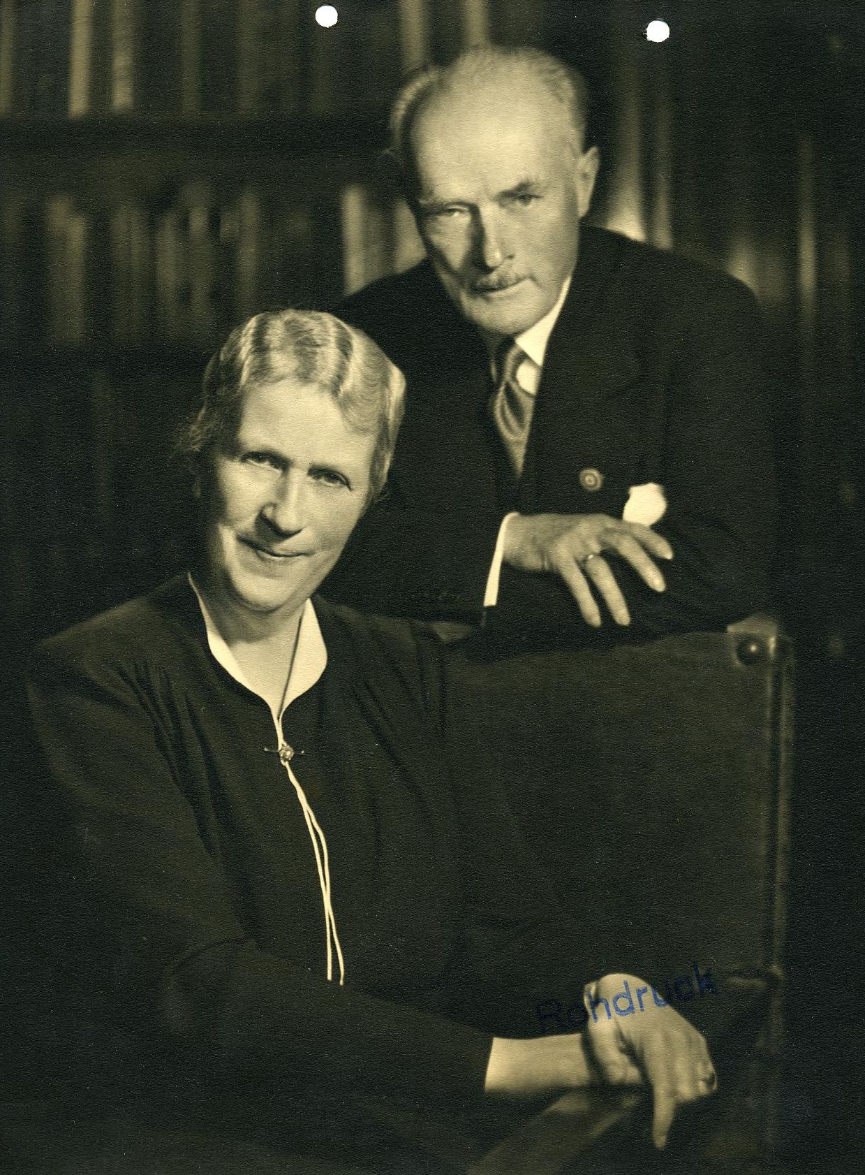 FotoBertha und Gustav Krupp von Bohlen und Halbach, um 1940
