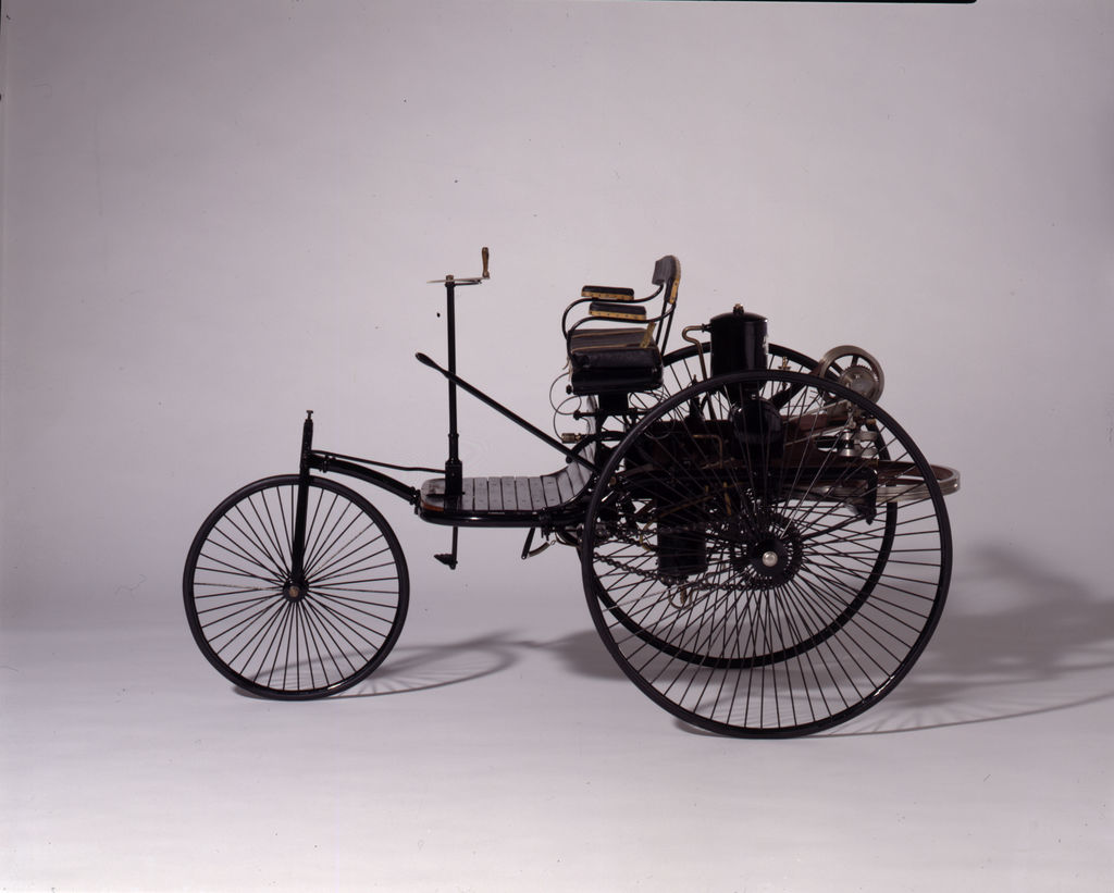 Modell des ersten "Patent-Motorwagens" aus dem Jahr 1886