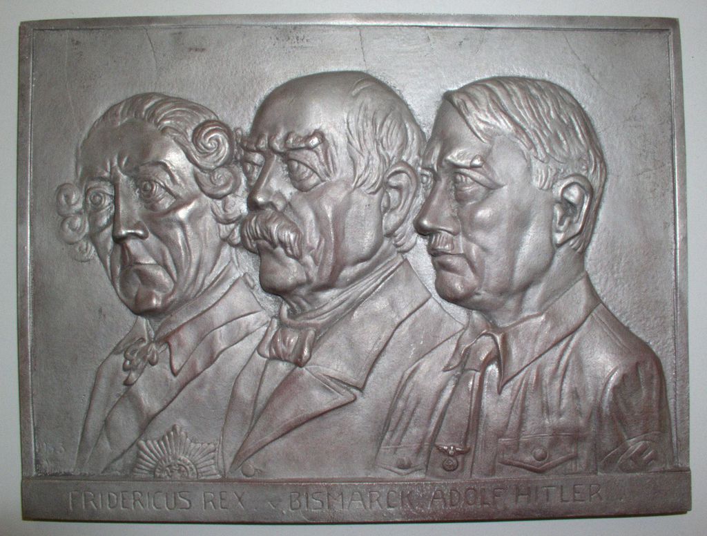 Relief: Friedrich II., Bismarck, Hitler, 1933