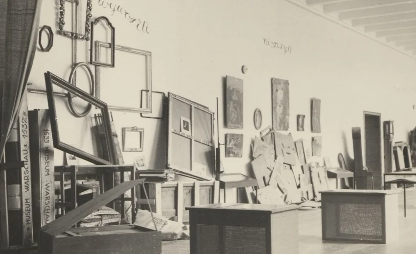 Beyond black and white: Tracing colours of postwar exhibitions