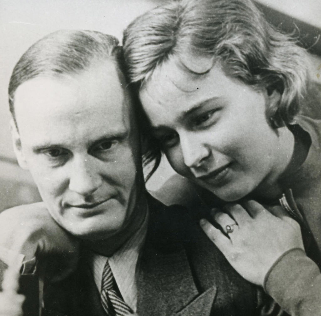 Harro Schulze-Boysen mit seiner späteren Ehefrau Libertas Haas-Heye, 1935
