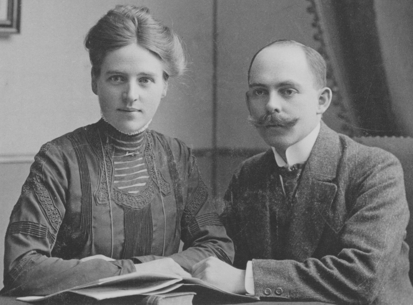 Verlobungsfoto von Paul Diekmann und Luise Helweg, 1910