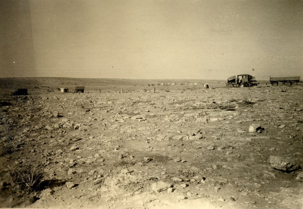 [Photo: Steinw&uuml;ste, 1942]