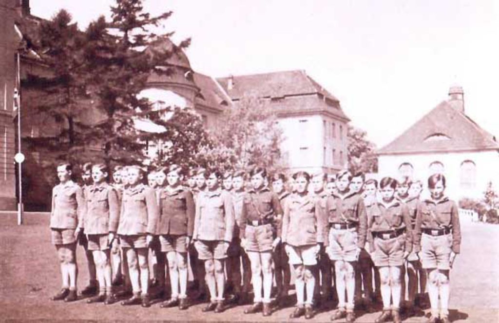 [Photo: G&uuml;nther Vogel, um 1942]